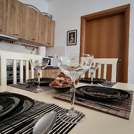 Cozy Central In The Heart Of Apartment Tirana